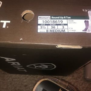 NWT Ariat Boots